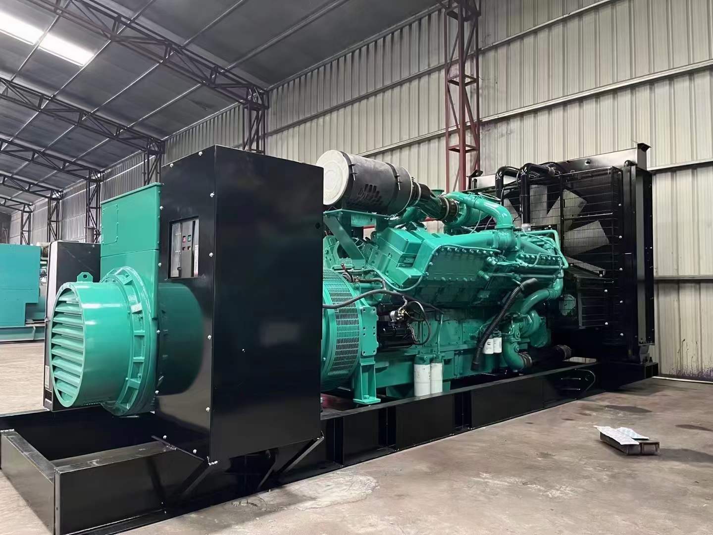魏县如何降低 800kW 柴油发电机输出电流的波动？